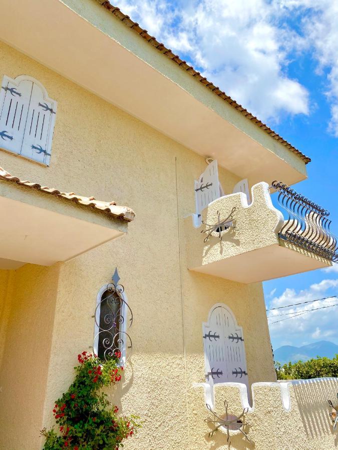 Sperlonga Paradise Suites 500M Dal Mare In Estate Servizio Navetta Per Sperlonga Centro ภายนอก รูปภาพ