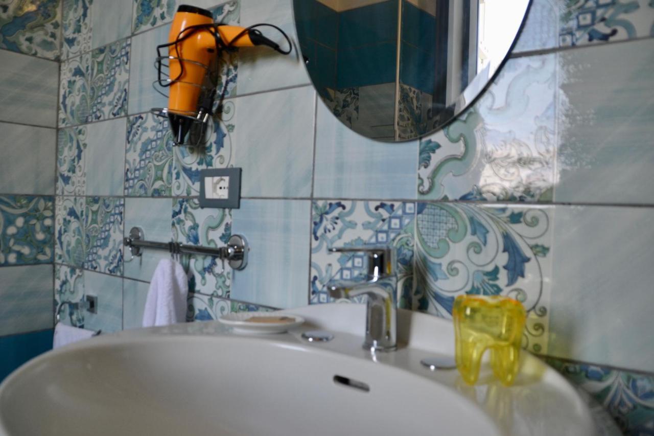 Sperlonga Paradise Suites 500M Dal Mare In Estate Servizio Navetta Per Sperlonga Centro ภายนอก รูปภาพ